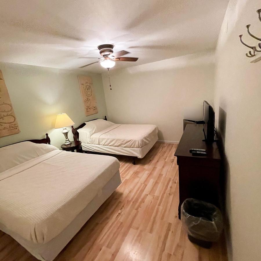 Baseball Town Motel Куперстаун Экстерьер фото